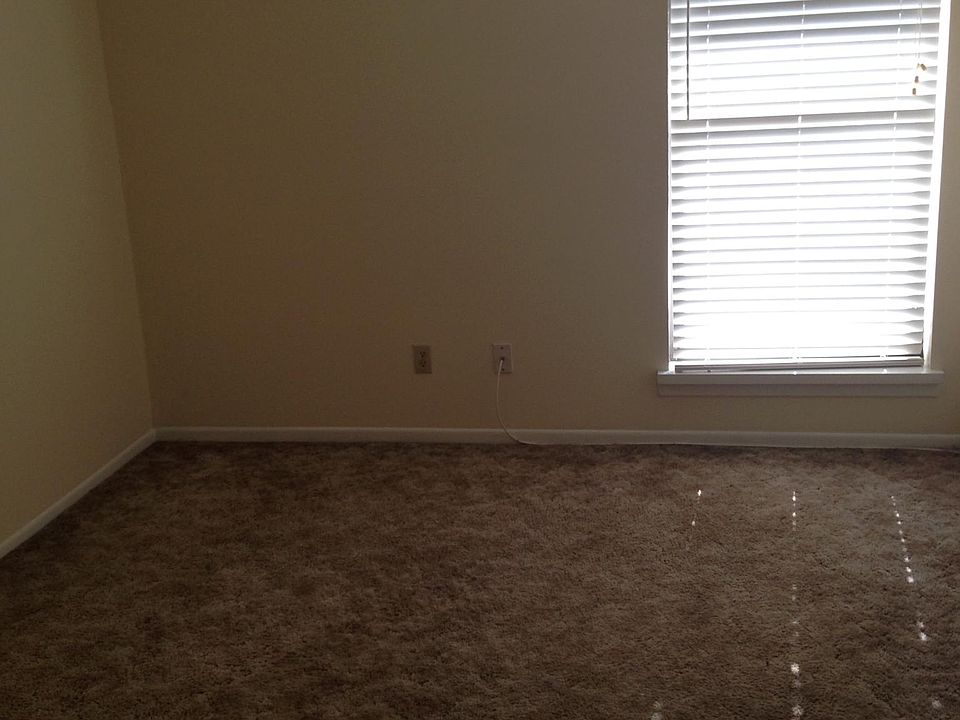 2nd image of 111 Milwaukee Ave