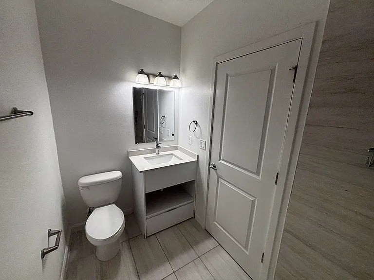 1209 Southstation Pl — Photo 29