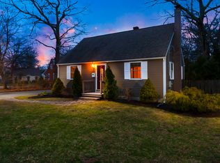 81 Harrington Rd, North Kingstown, RI 02852