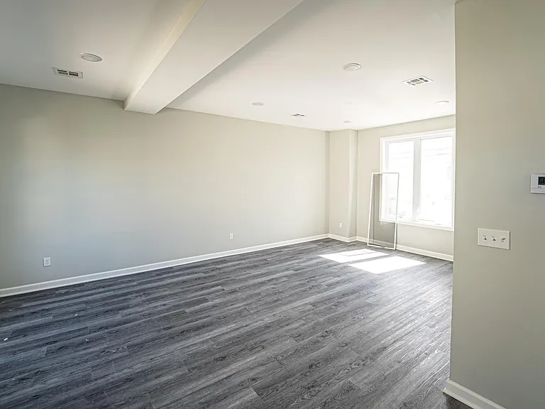 295 Pershing Ave #1-4 — Photo 21