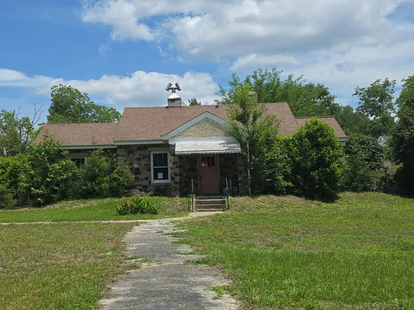 181 Louie St, Wagener, SC 29164