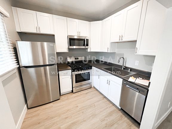 4th image of 1747 5th Ave APT 21