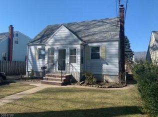 30 No 13 St, Kenilworth, NJ 07033