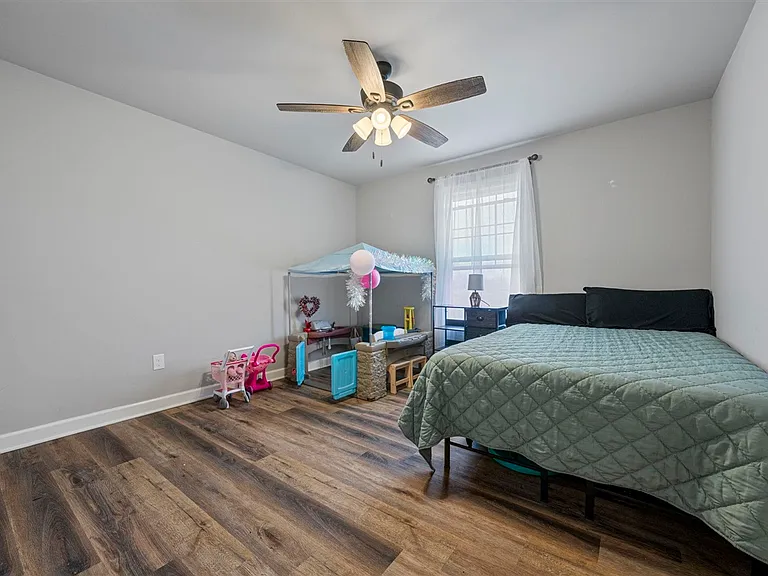 8319 Highland Lick Rd — Photo 2