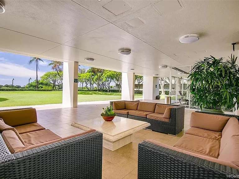 Outdoor / Covered Seating, 3rd Floor