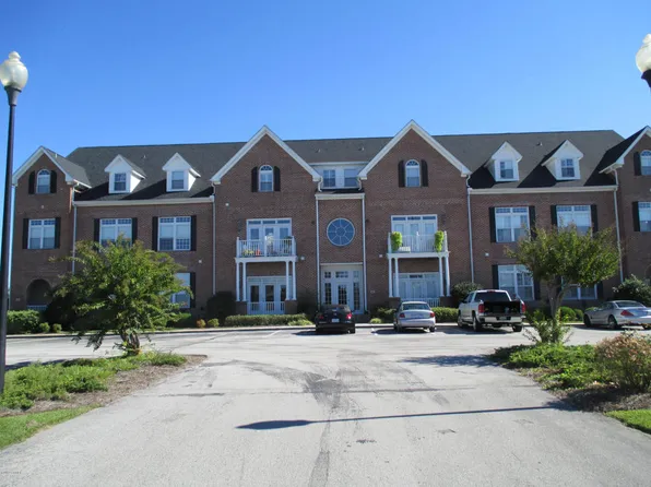 502 Main Street Ext APT 107, Swansboro, NC 28584