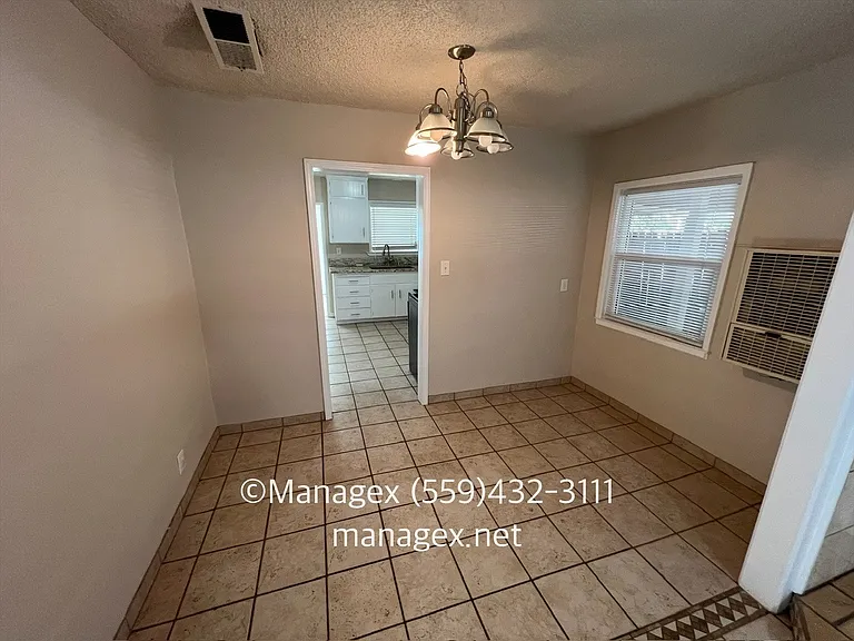 1011 3rd St — Photo 6