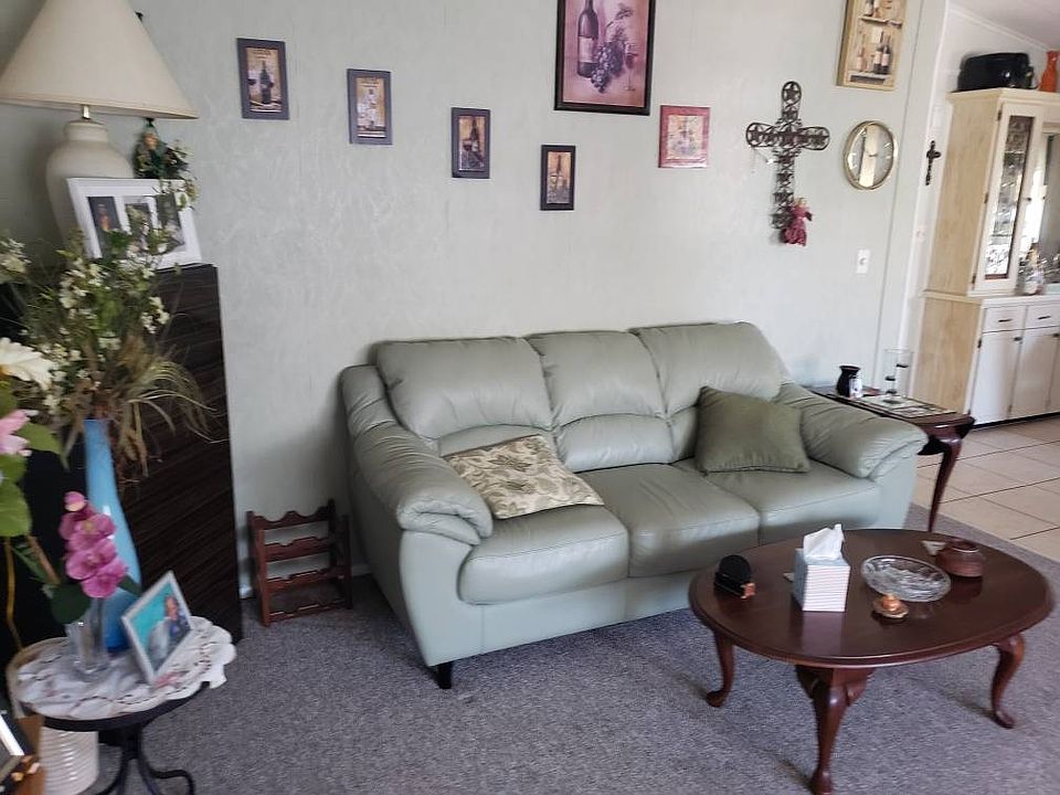1st image of 46 Pleasant Cir