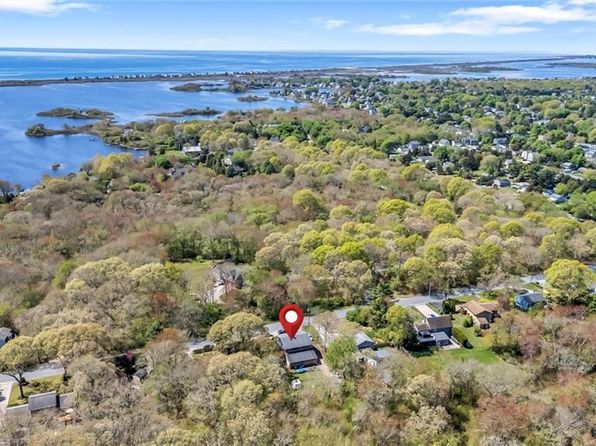 1925 Matunuck School House Rd, South Kingstown, RI 02879