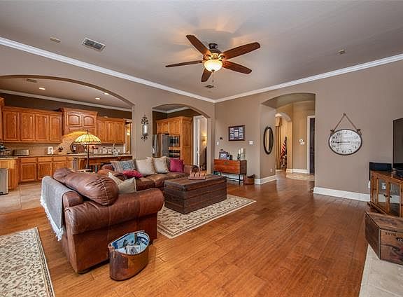 4th image of 1826 Rockford Ct