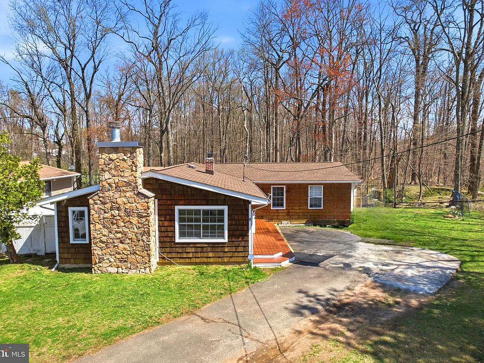 1st image of 15 Deans Rhode Hall Rd