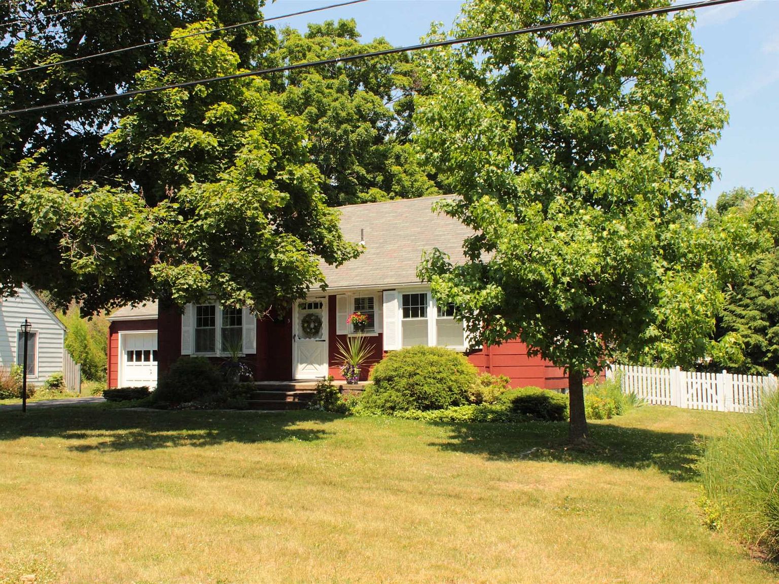 5 Horseshoe Dr, Hyde Park, NY 12538 Zillow