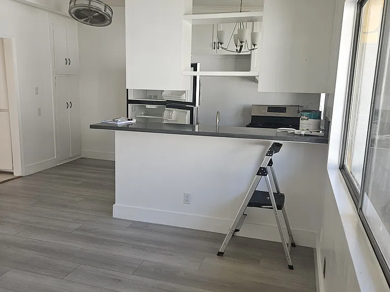 1207 S Catalina St #2 — Photo 3