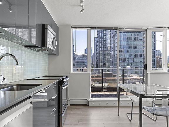 5th image of 1325 Rolston St #506