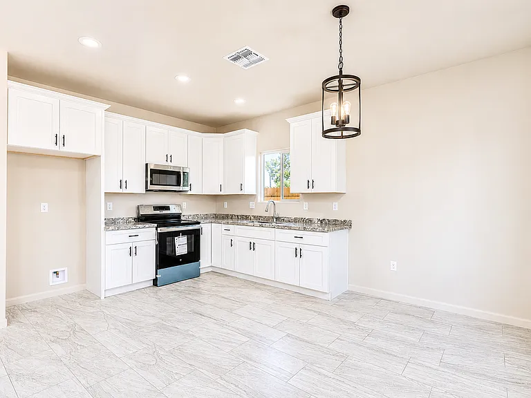 360 E Aircraft Rd #2 — Photo 6
