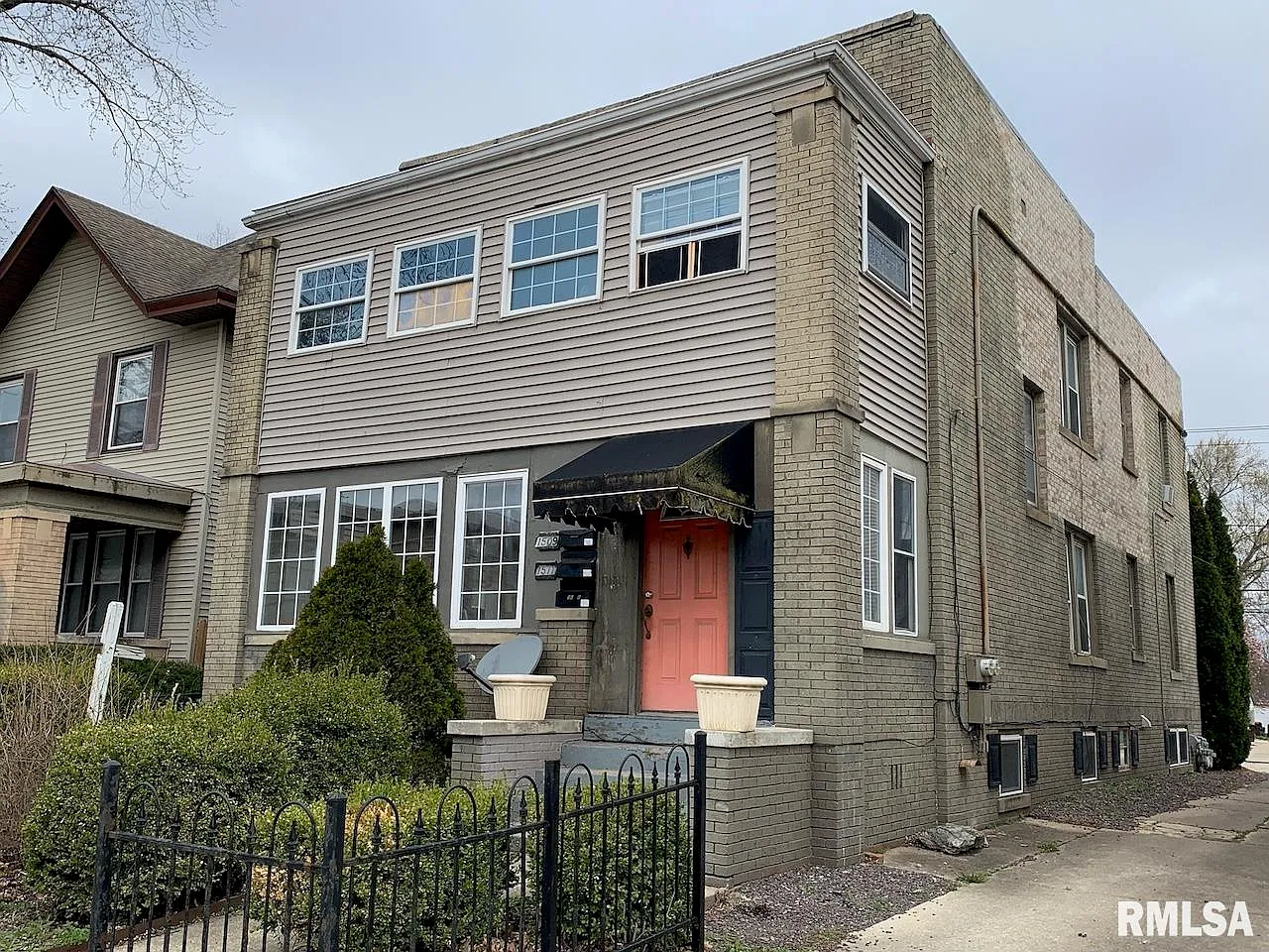 1509 W Main St photo 1