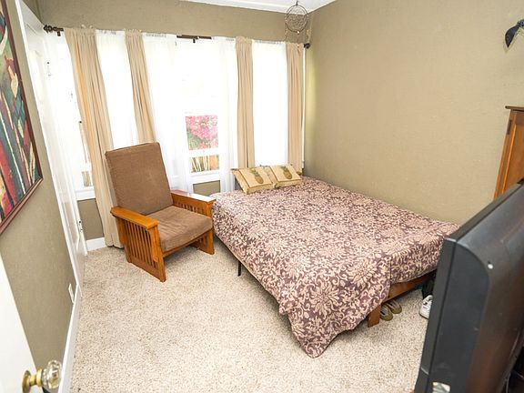 4th image of 3967 Louisiana St
