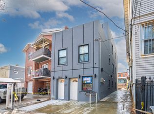 3334 109th St, Corona, NY 11368