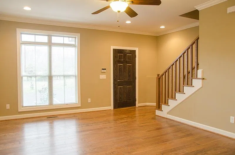 2 bed, 2.5 bath, 1296 sqft, $1,400 — Photo 3