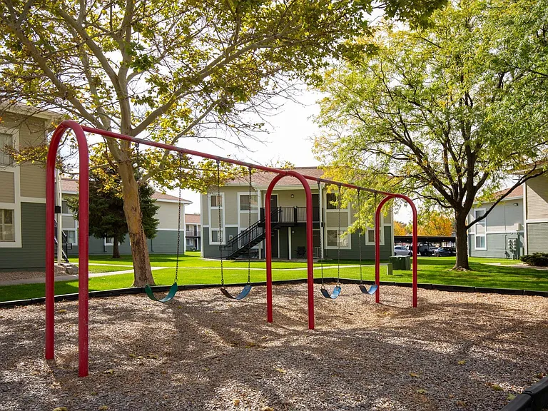 Callaway Apartments — Photo 41