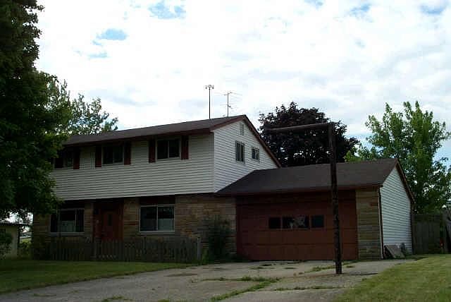 1st image of 9039 Stardust Dr