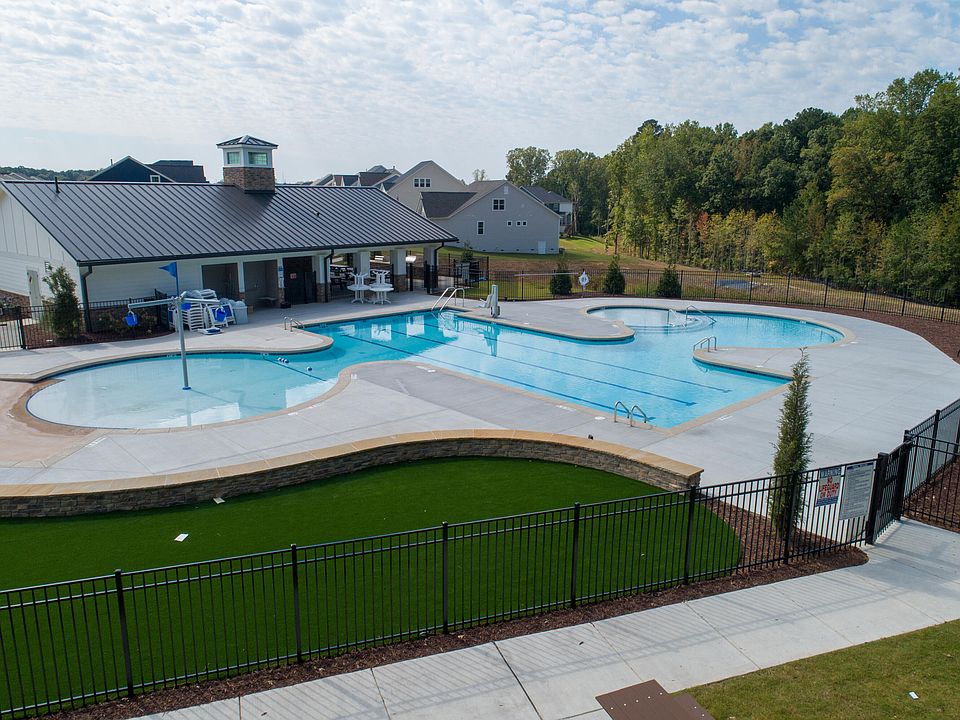2nd image of 2907 Richardson Rd #472
