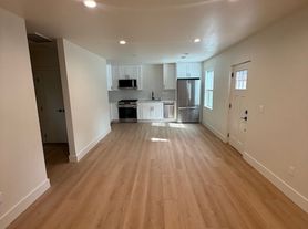 5943 E Adderley Dr, Long Beach, CA