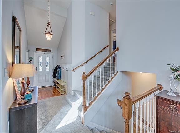 4th image of 405 Beckingham Ct