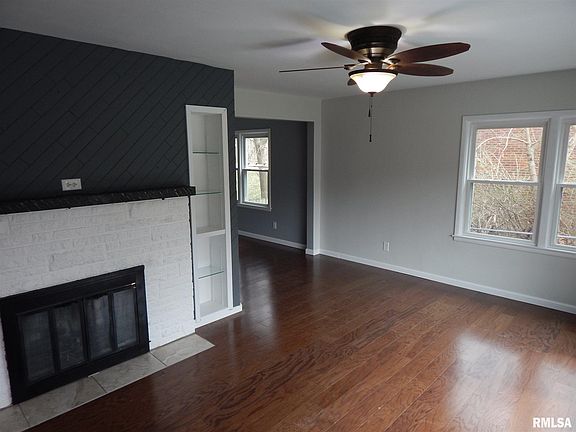 3rd image of 1409 W West Aire Ave