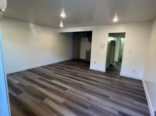 13843 Sherman Way #4, Van Nuys, CA 91405