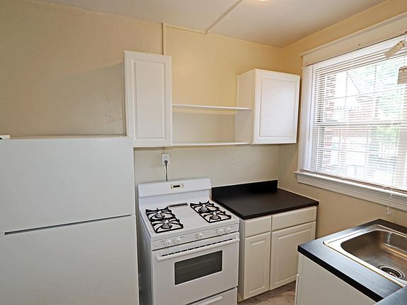 5th image of 4105 Wisconsin Ave NW #5