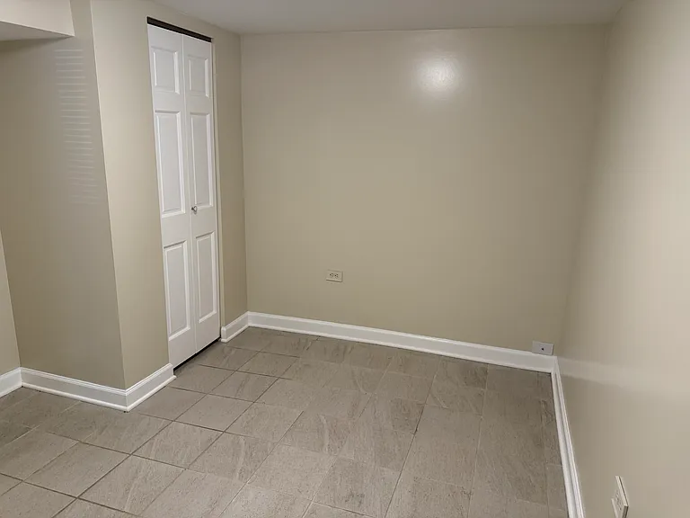 2252 N Laramie Ave #G — Photo 12