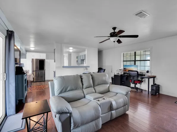 1034 Gibson Rd, Waxahachie, TX 75165