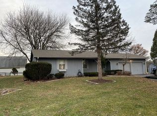 10818 Seeman Rd, Huntley, IL 60142