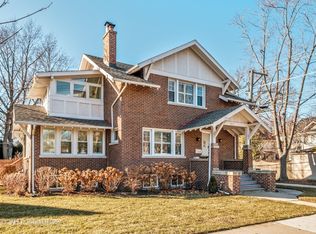 915 11th St, Wilmette, IL