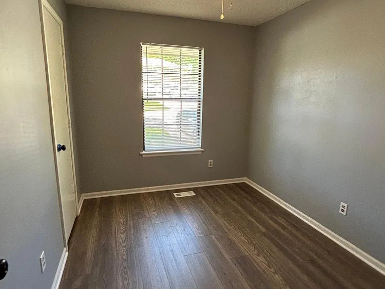 4005 S Masterbrook Dr — Photo 4