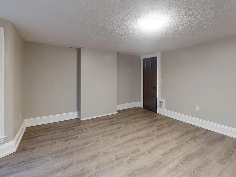 10 Washington St #2 — Photo 8