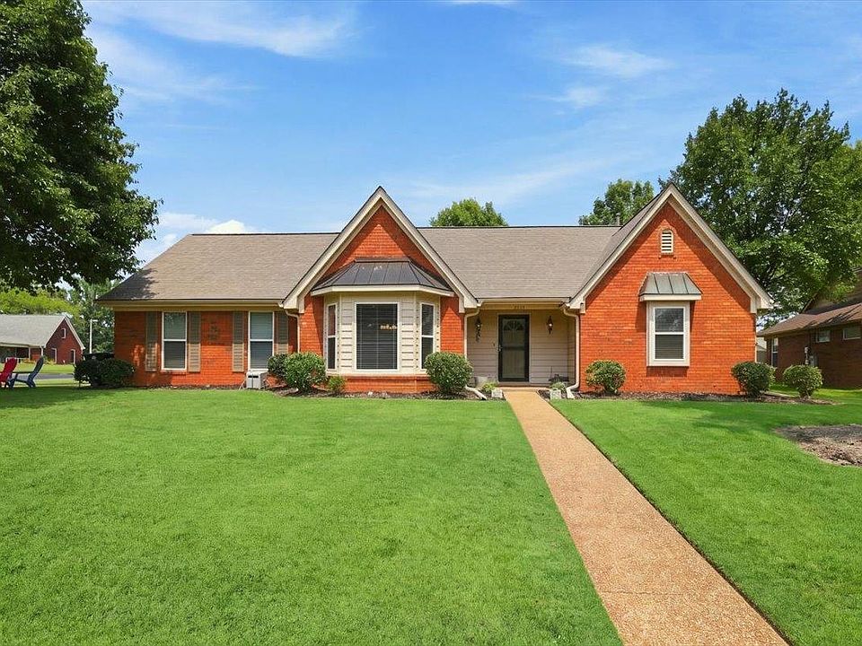 1st image of 3970 Altruria Rd