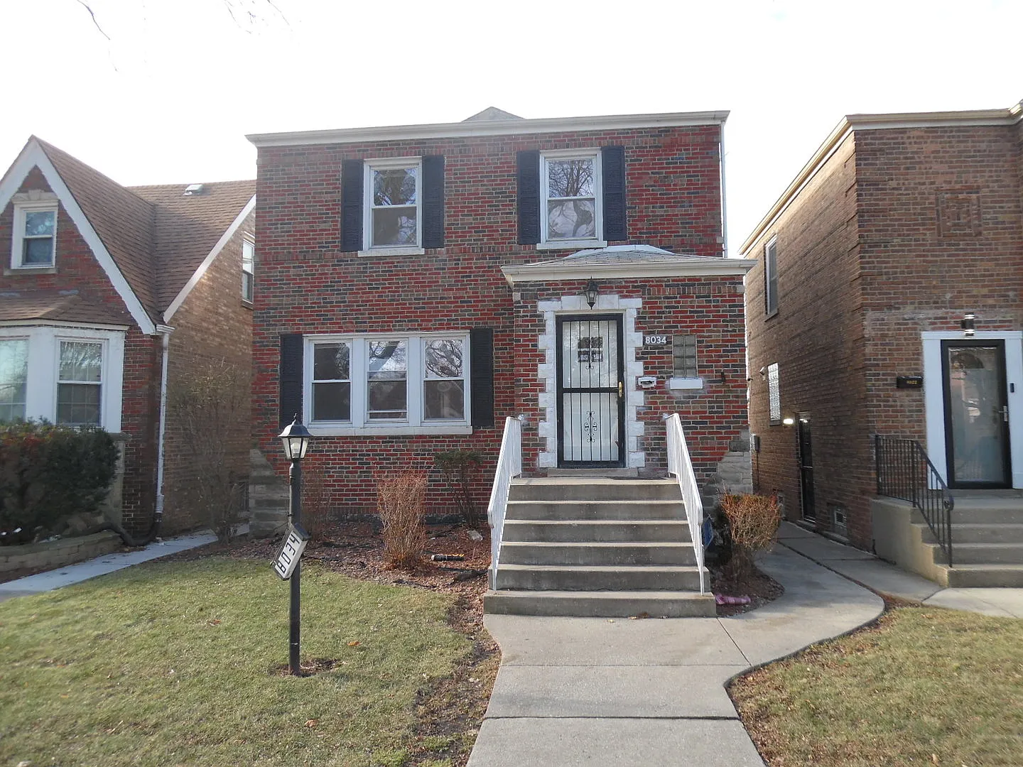 8034 S Fairfield Ave photo 1