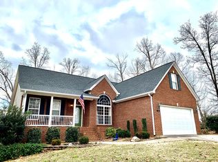 111 Sugar Maple Ct NW, Charleston, TN 37310