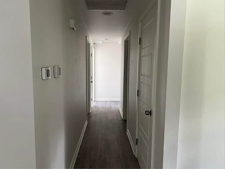 2115 W 8th Pl — Photo 6