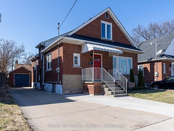2nd image of 214 Kenilworth Ave S #Basement