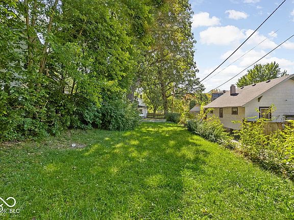 3rd image of 2304 Coyner Ave