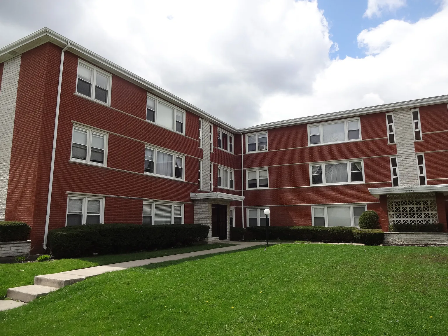 11848 S Komensky Ave #3A photo 1