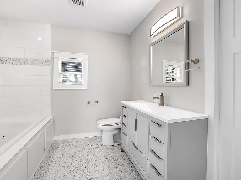416 S College Ave — Photo 12