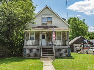 900 Cranbury Cross Rd, North Brunswick, NJ 08902