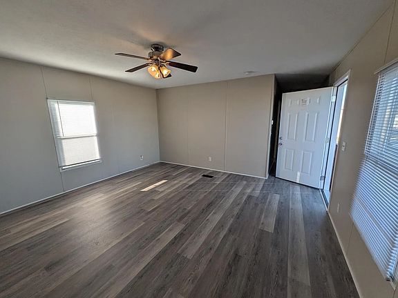 3rd image of 1010 Reservation Rd #B10