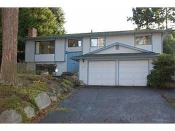 3633 S 299th Pl photo 1