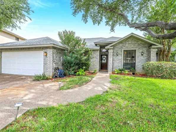 1207 Lyles Loop, Laredo, TX 78045