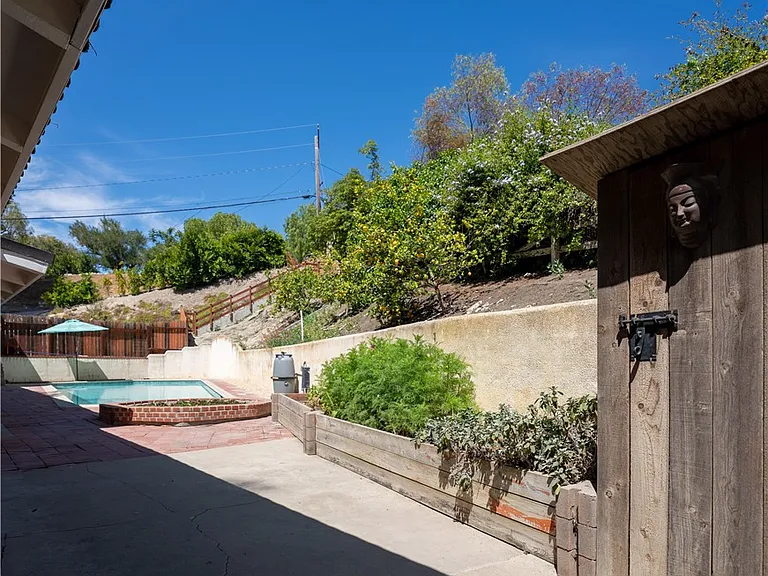 12 Martingale Dr — Photo 57